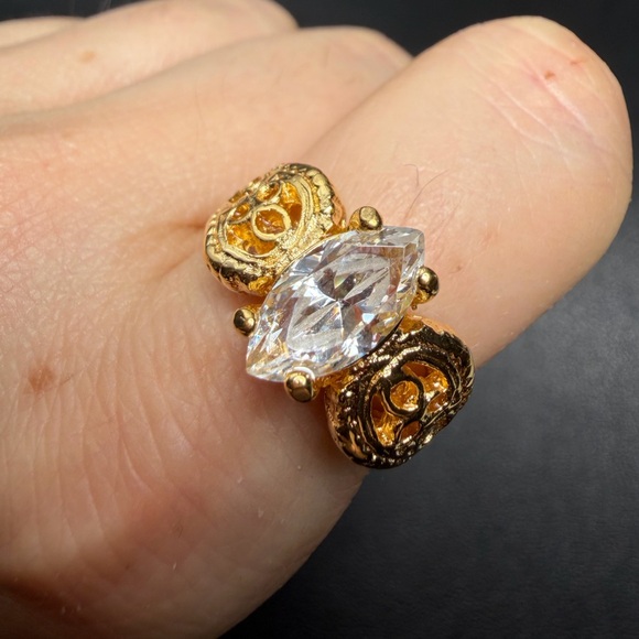 Premier Designs Jewelry - Vintage Premier Designs Marquise Statement Ring